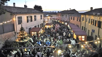 Candele a Candelara, il week-end dell’Immacolata chiude con quasi 10 mila visitatori 