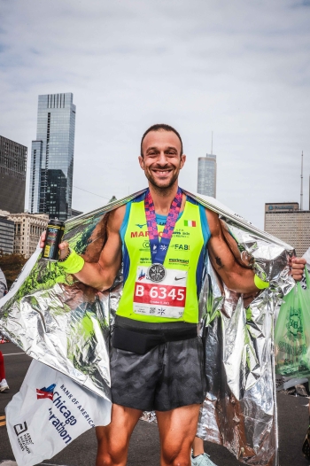 CITTÀ DI VALLEFOGLIA: Marco Macci, atleta di Vallefoglia, abbatte il muro delle 3 ore alla maratona di Chicago