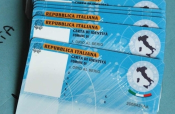 Comune di Pesaro, carta d’identità: dall'8 gennaio cartacea addio, ecco l’elettronica 