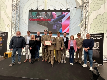La città assegna l’attestato di riconoscenza al 28° Reggimento Comunicazioni Operative ‘Pavia’ nel suo ventennale e nell’anno della Capitale italiana della cultura