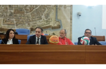 Progetto SR16 Sport Riuniti Pesaro: Bees Mini Basket, Italservice Calcio a 5 e Montesi Volley unite da Consultinvest