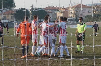 Vis Pesaro di rigore: battuta 2-1 l'Amiternina