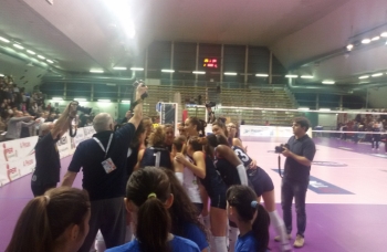 Volley femminile Serie A2: Pesaro batte nettamente Olbia 3 a 0