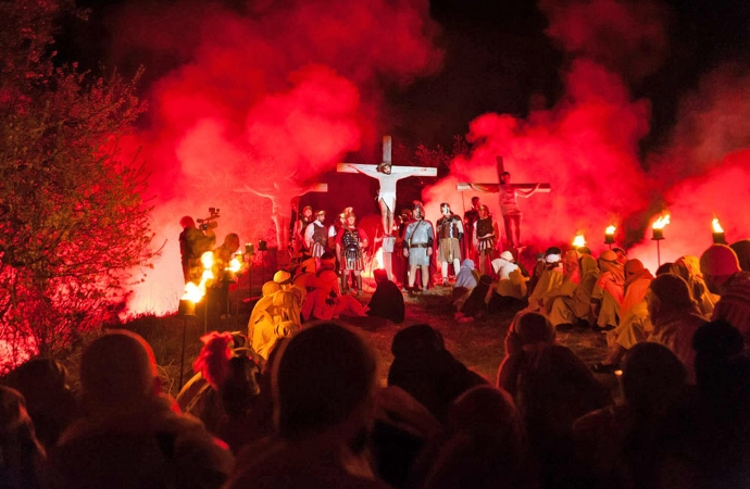 A Serravalle di Carda è tempo di PASSIO: un intero paese rievoca la Passione di Cristo