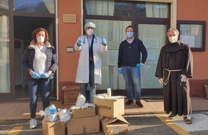 Da Carpegna sono state donate mascherine FFP2 e chirurgiche per un valore di 2.500 euro 
