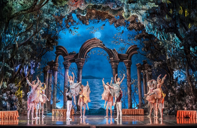 Il Balletto di Mosca La Classique porta a Cagli il Lago dei Cigni, il classico intramontabile della danza in esclusiva regionale