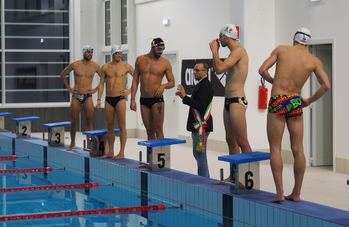 Il tuffo di Magnini apre la piscina del Pentathlon a Pesaro, il sindaco Ricci: 