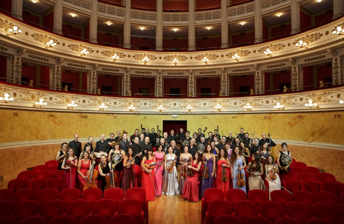 Pesaro domenica 19 Luglio a Miralteatro d'estate concerto della filarmonica Gioachino Rossini