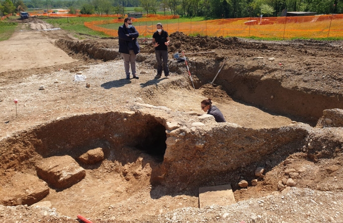 San Lorenzo in Campo: ritrovamento reperti archeologici durante i lavori di completamento della variante